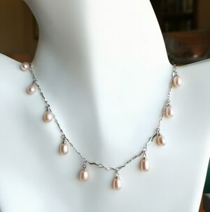 Pink freshwater pearl droplet Necklace 🆕